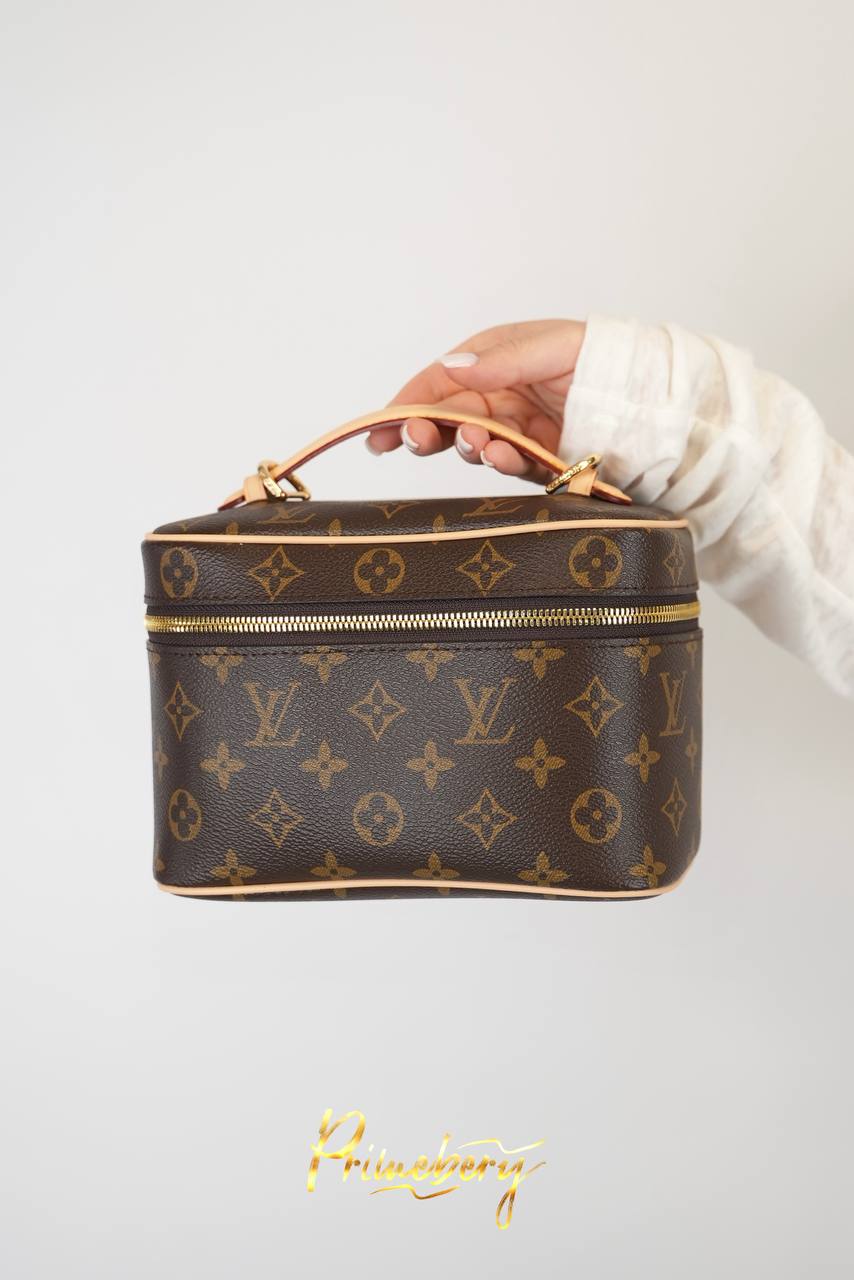 Сумка-косметичка LV