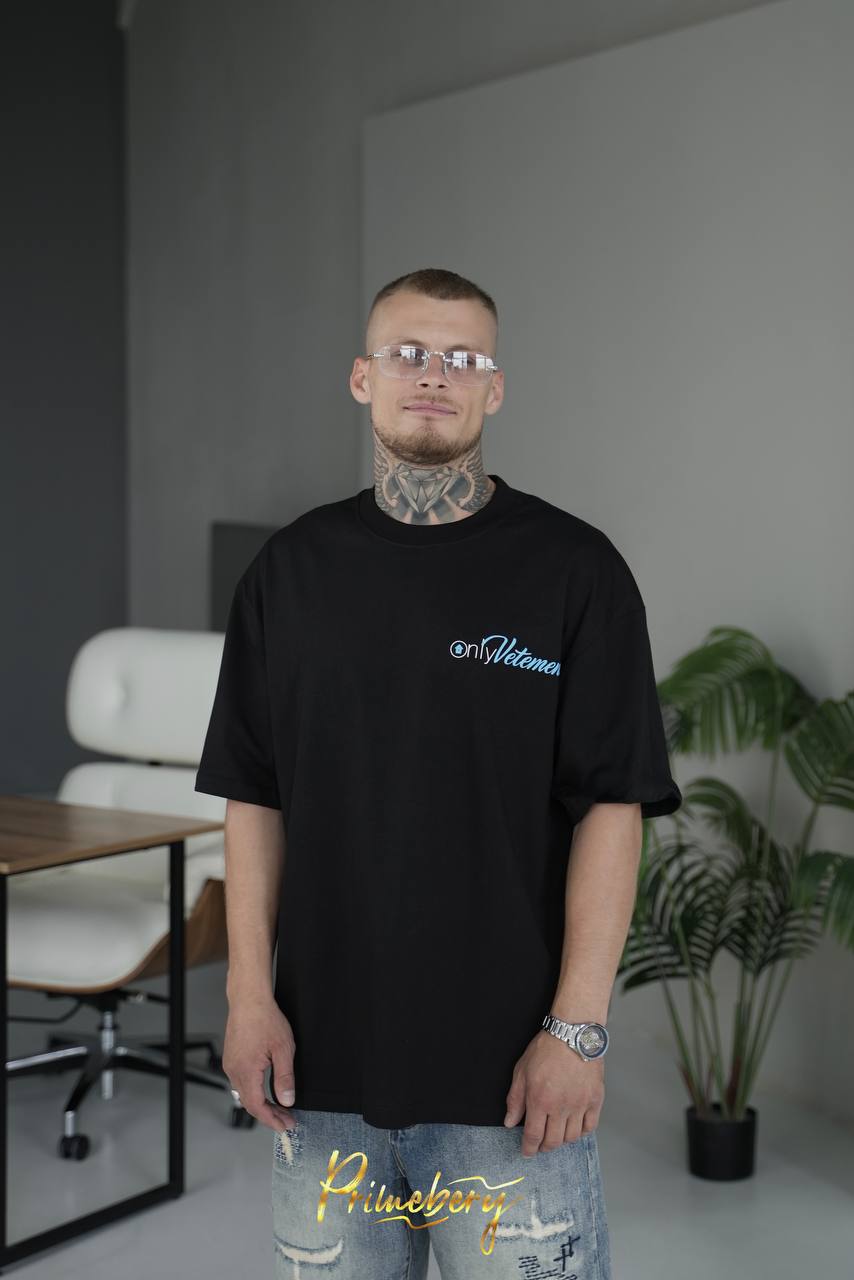 Футболка Vetements