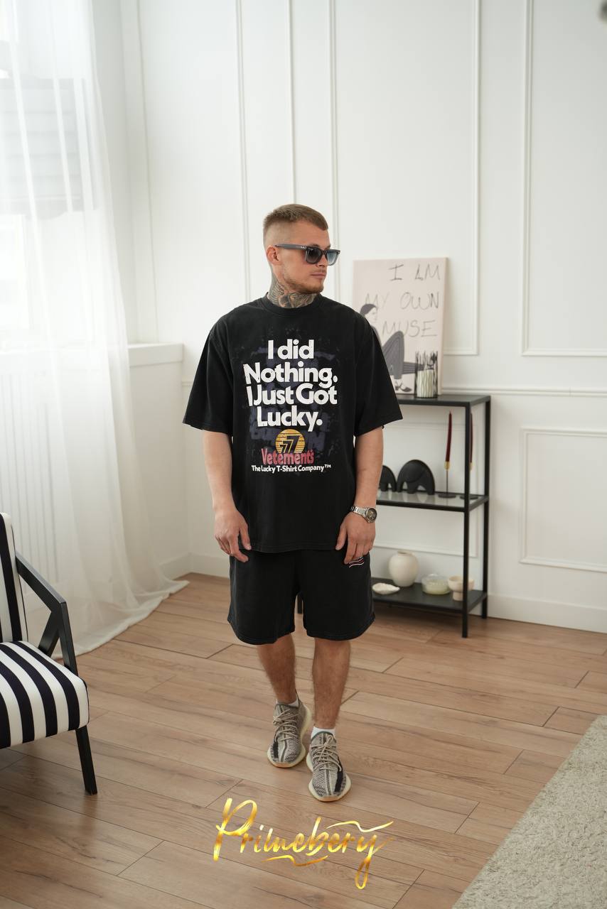 Футболка Vetements