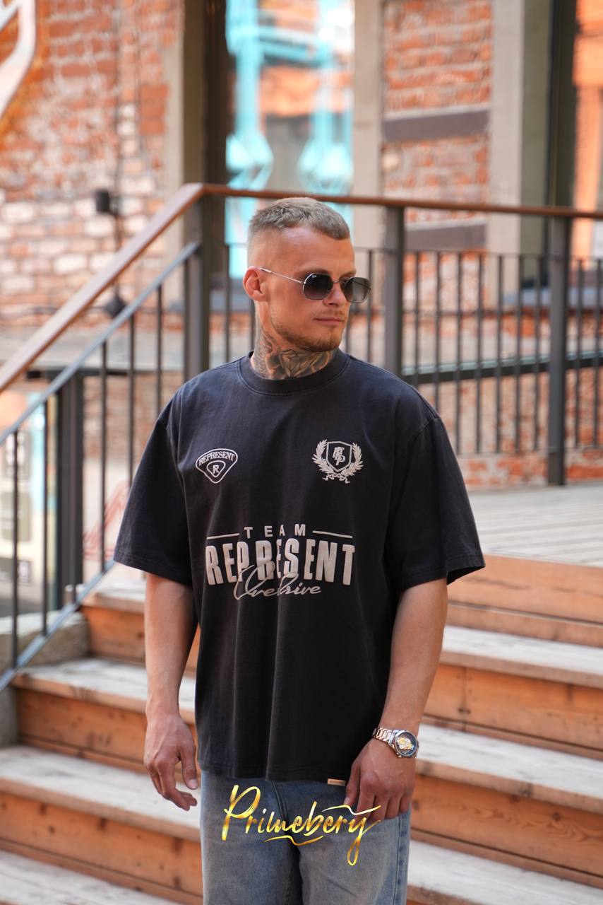 Футболка Represent