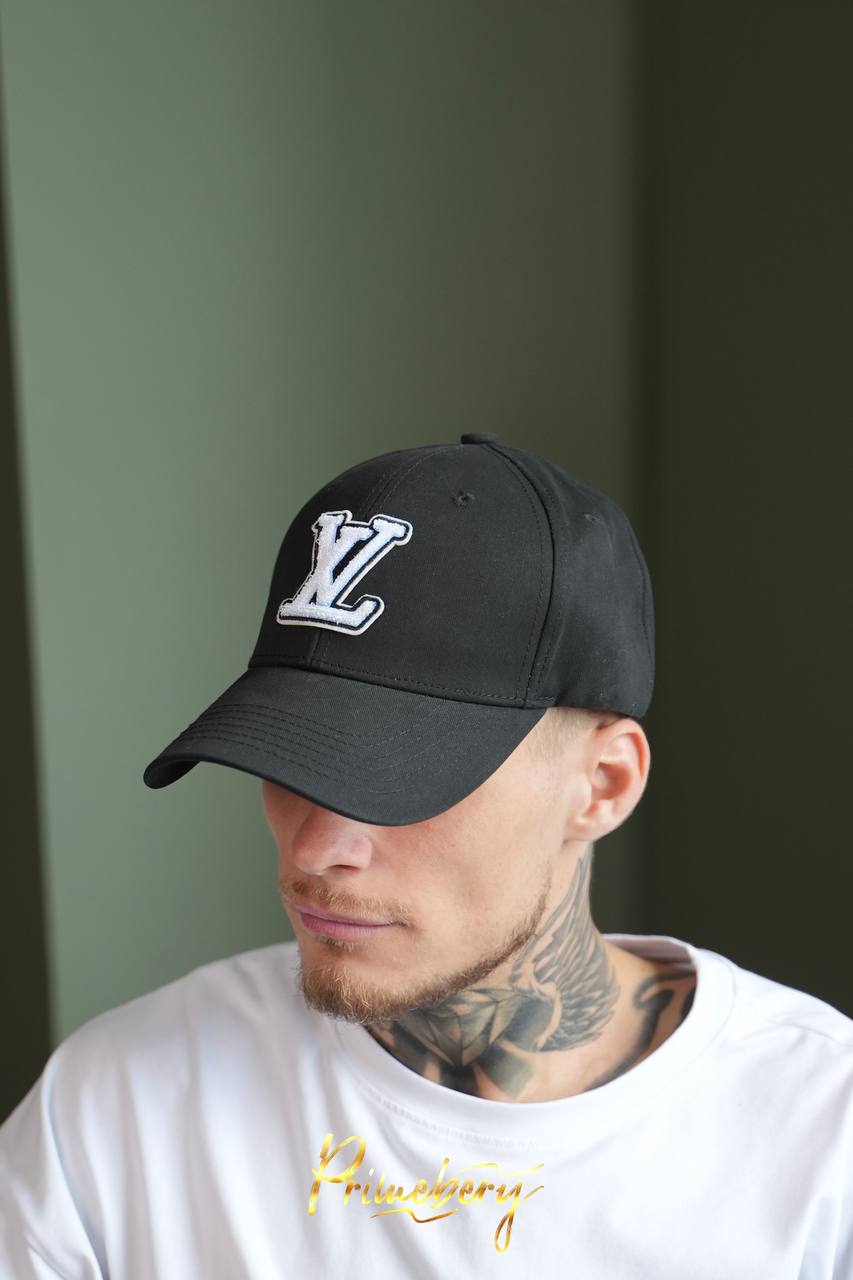 Кепка LV