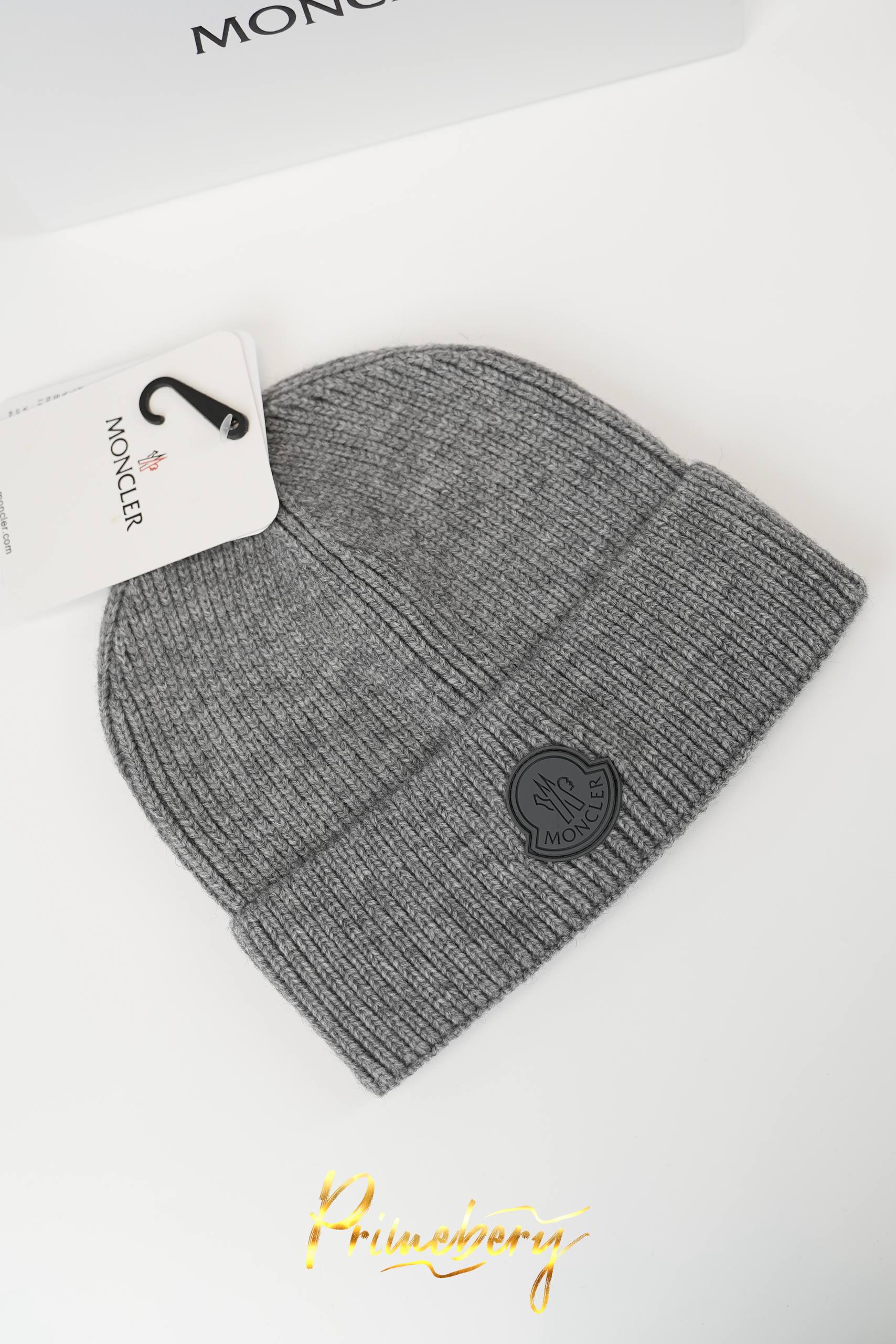 Шапка Moncler
