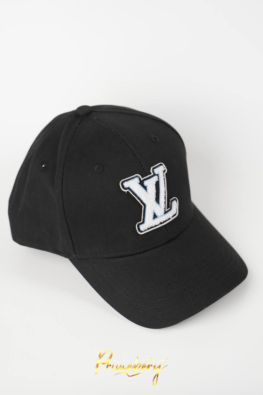 Кепка LV