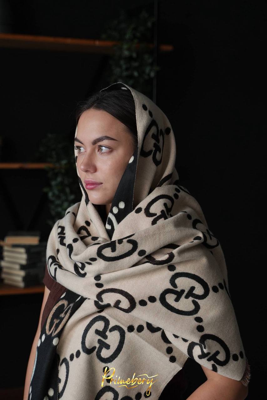 Палантин Gucci