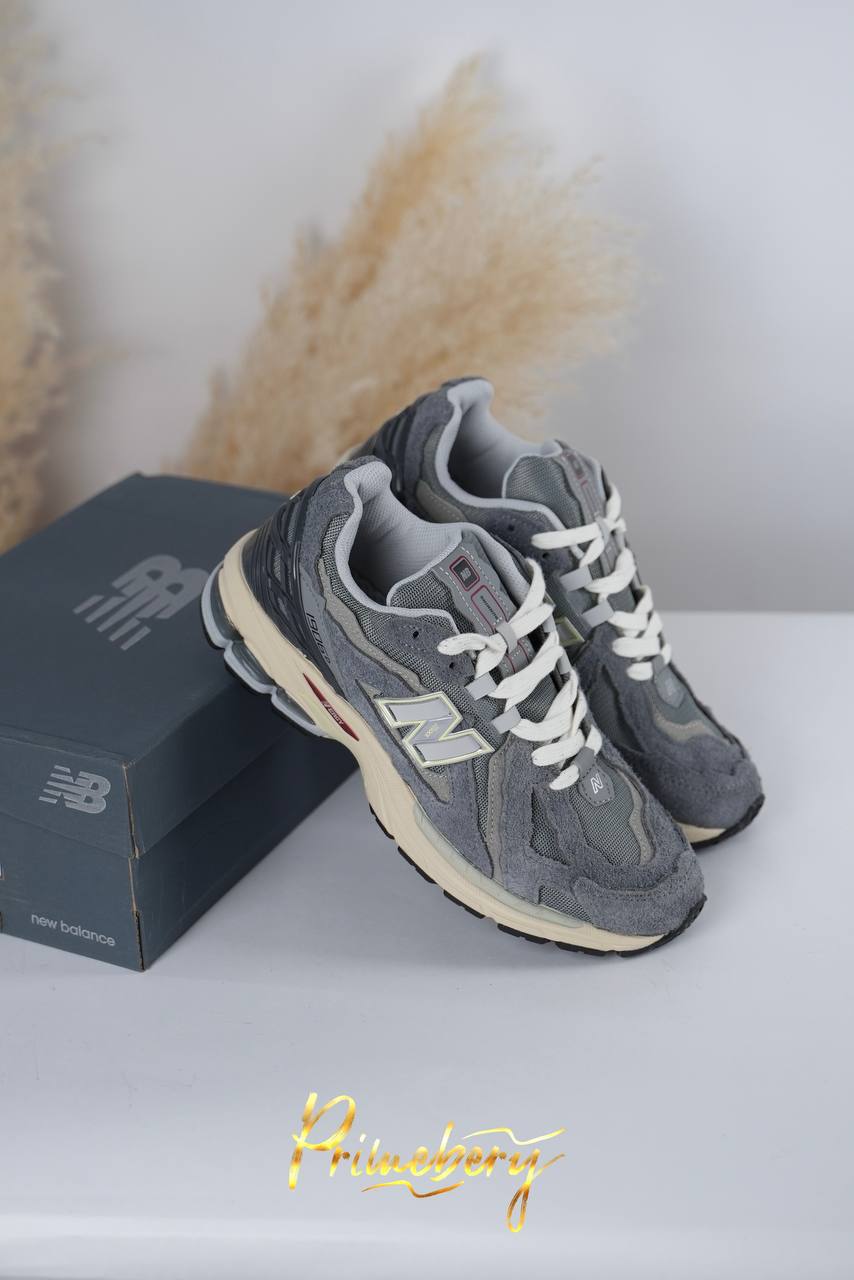 New Balance 1906