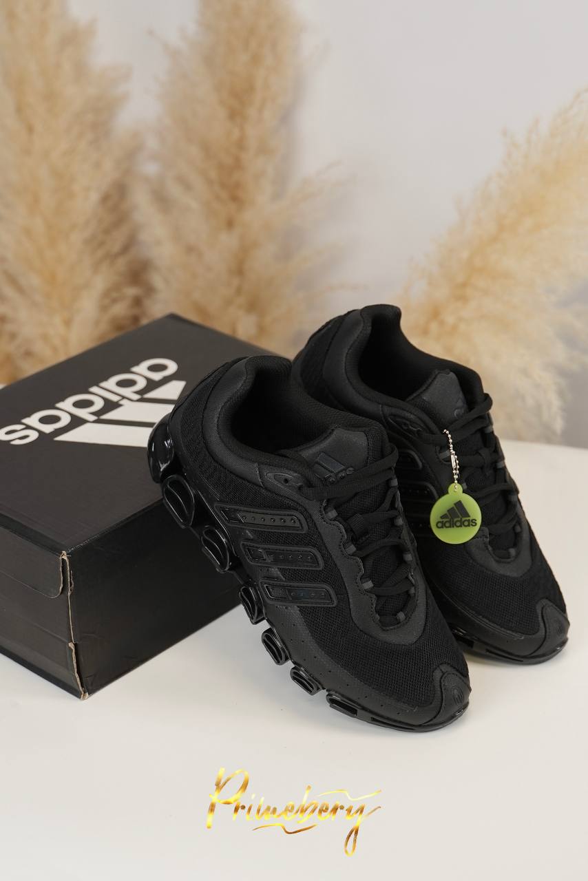 Кроссовки Adidas Megaride