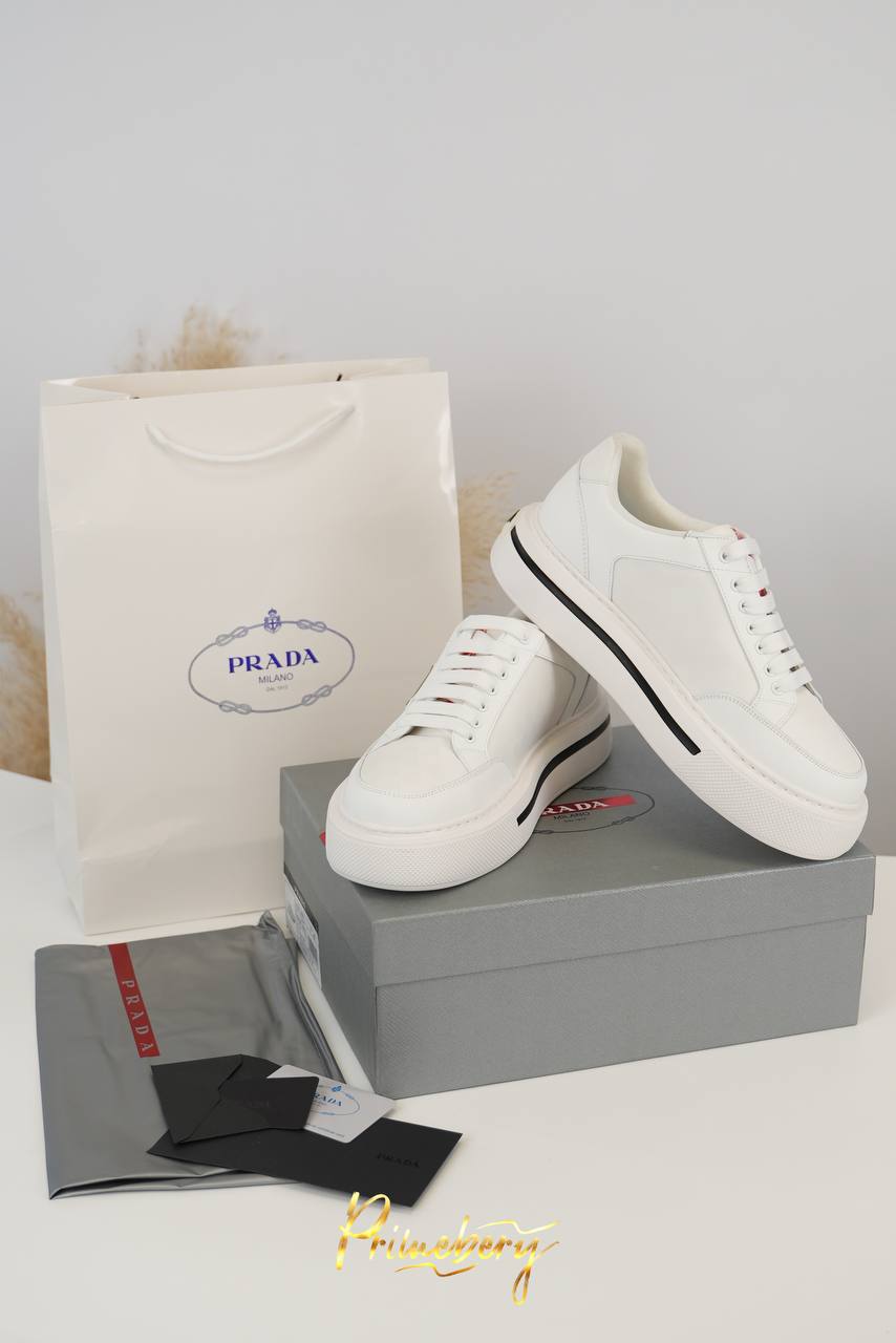 Кроссовки Prada