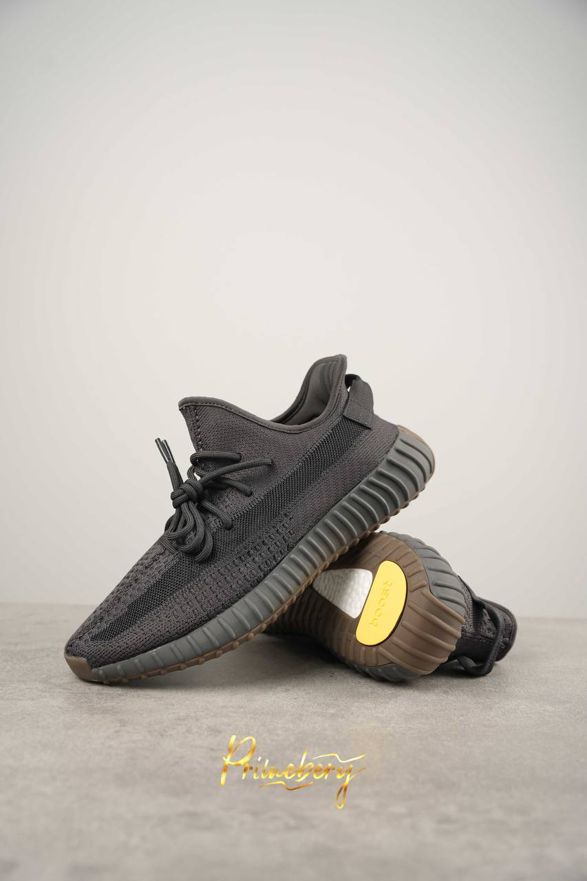 Кроссовки Yeezy