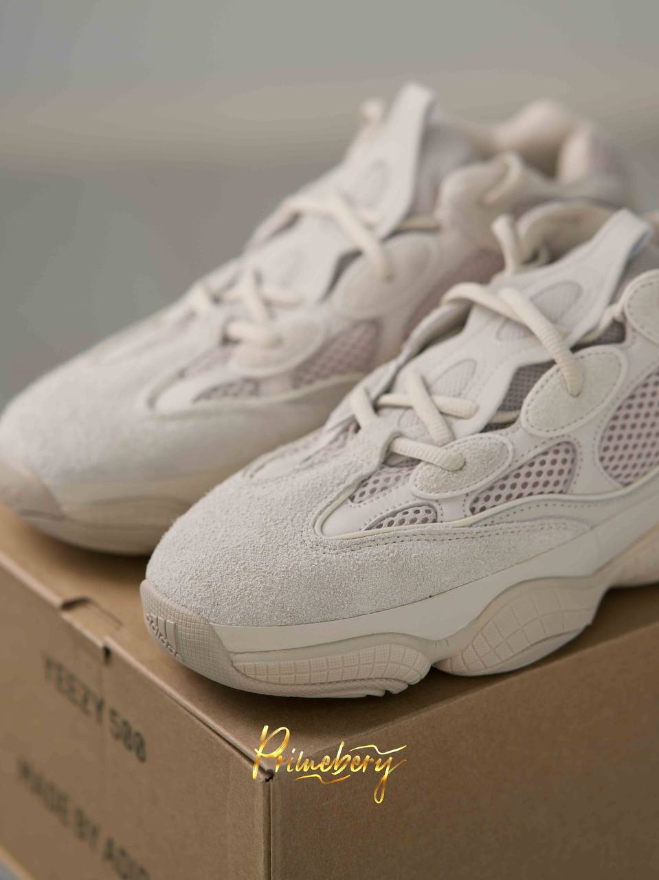 Кроссовки Yeezy
