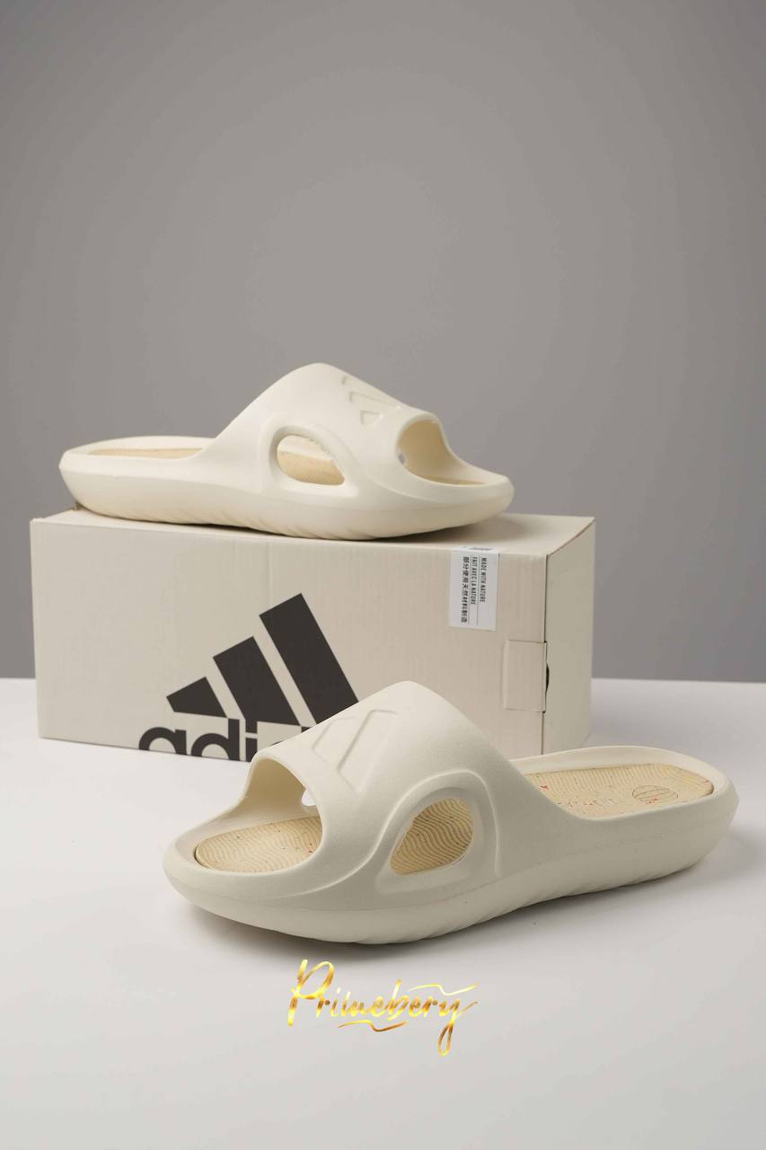 Сланцы Adidas