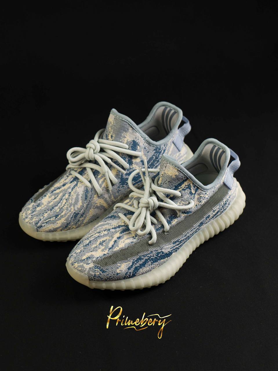 Кроссовки Yeezy