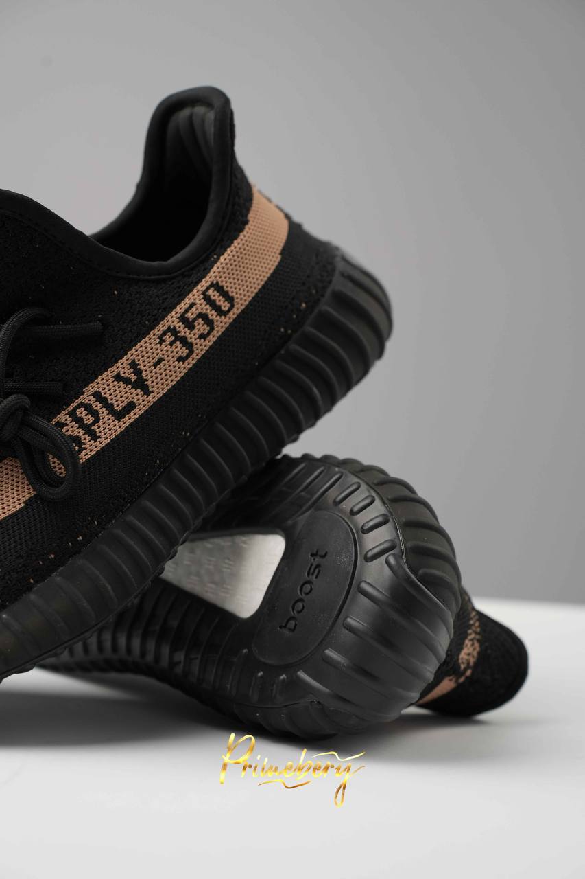 Кроссовки Yeezy