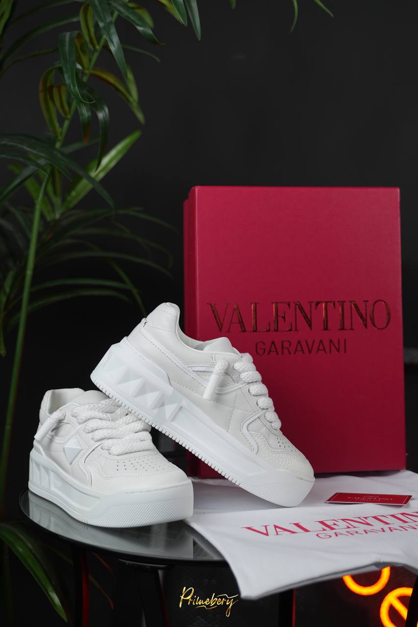 Кроссовки Valentino