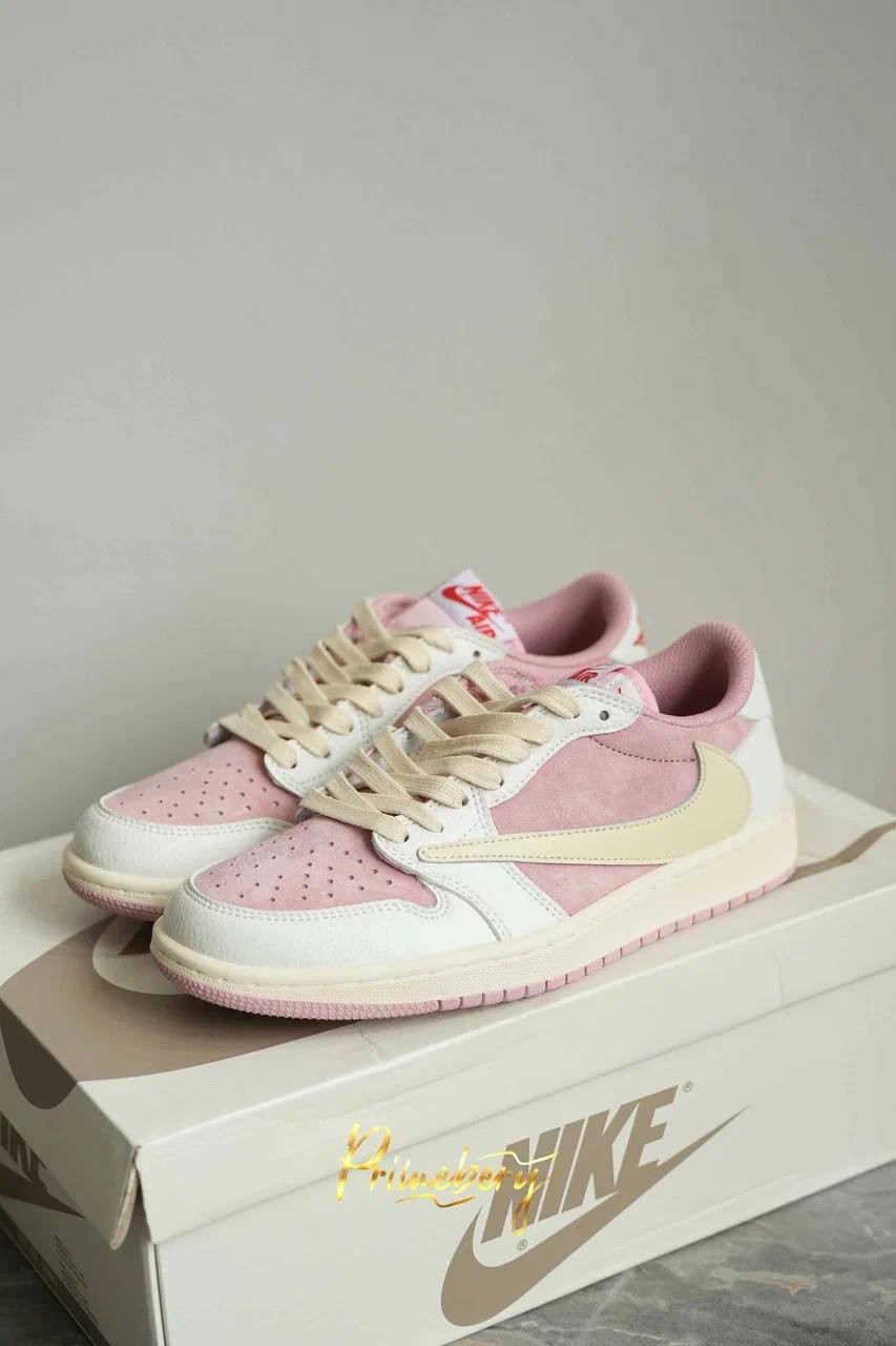 Nike air Jordan Low & Travis Scott Pink