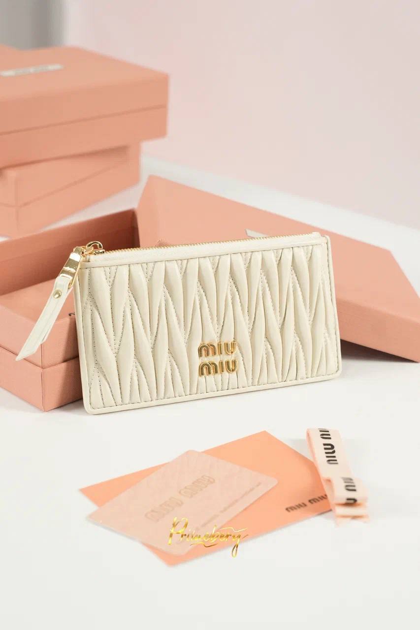 Кошелек MIU MIU