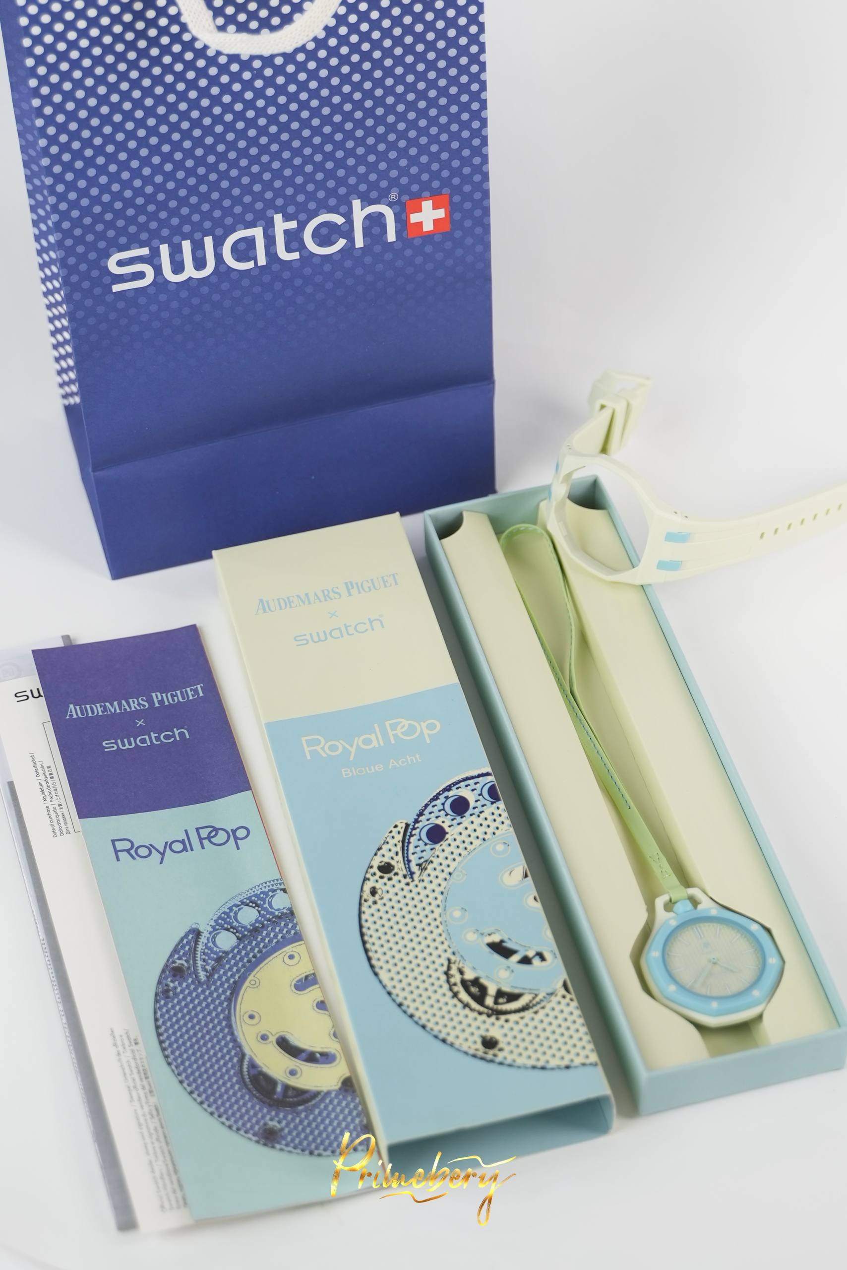 Часы Royal Pop от Swatch и Audemars Piguet