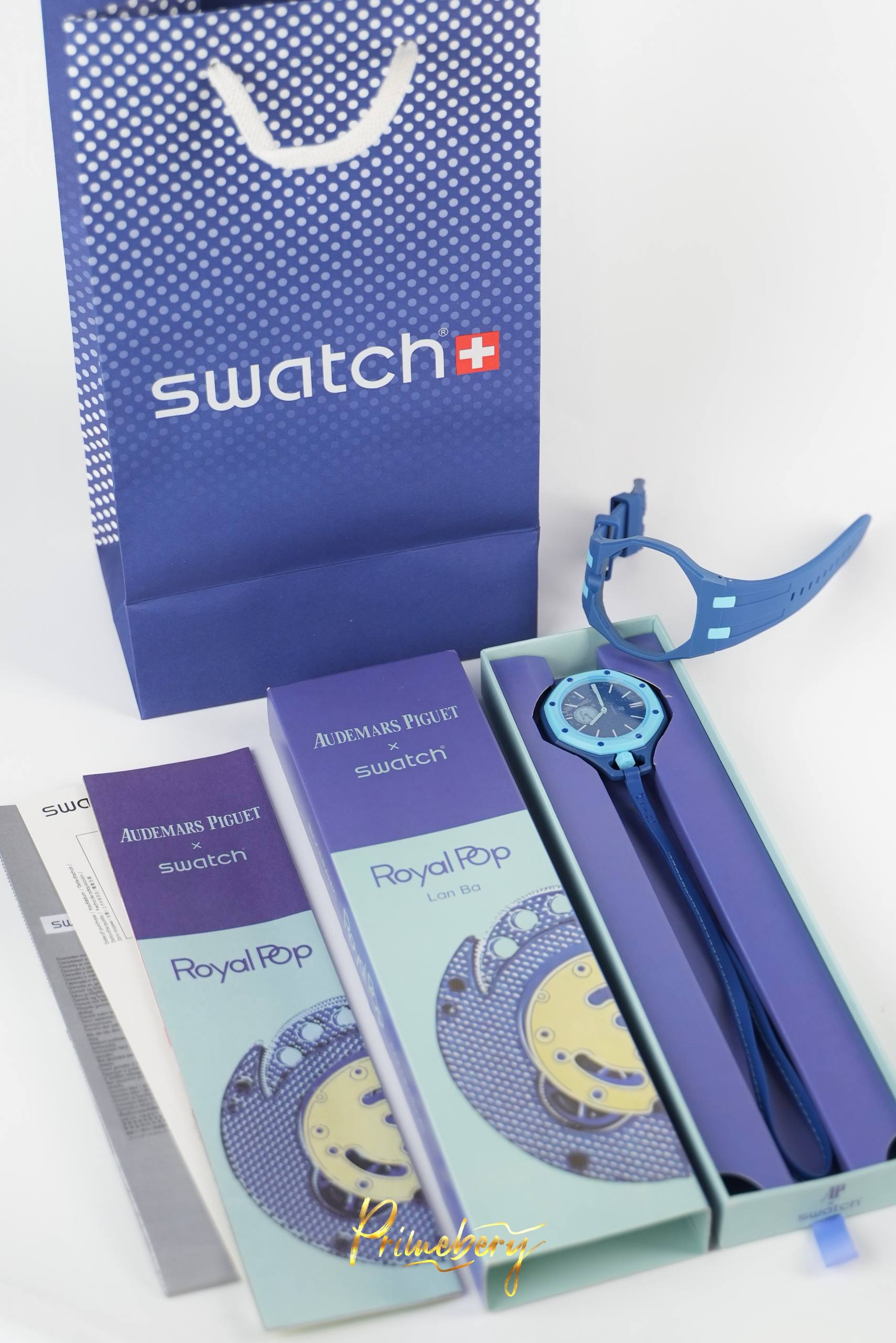 Часы Royal Pop от Swatch и Audemars Piguet